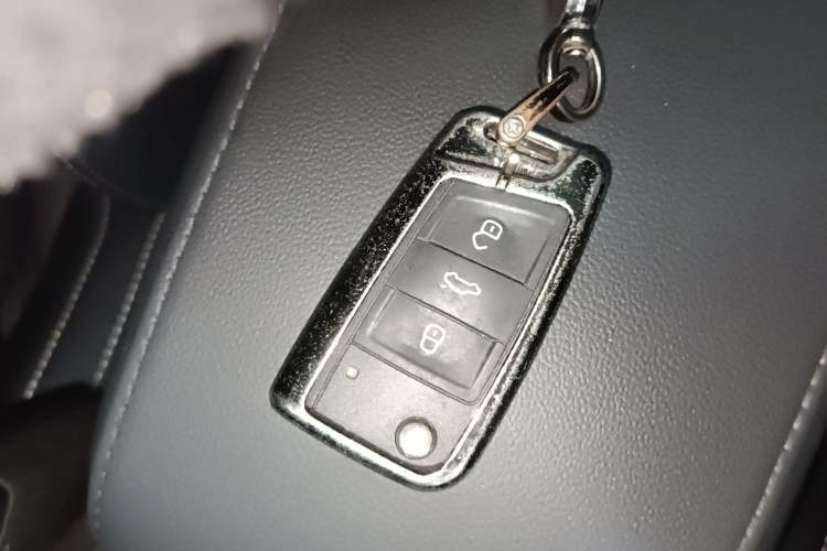 Used Volkswagen Lamando 2021 Facelift 280TSI DSG Comfort Edition (Manual Air Conditioning)