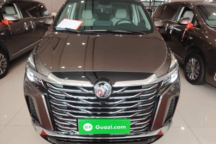 Used Buick GL8 2023 Land Executive Class Comfort Model
