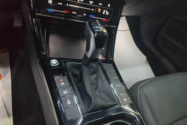 Used Volkswagen Passat 2024 380TSI Dragon Edition
