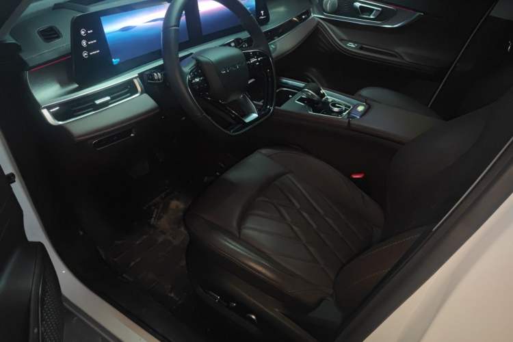 Used Chery Tiggo 8 PRO 2024 Champion Edition 290T Two-Wheel Drive Peak Version 5 Seats
