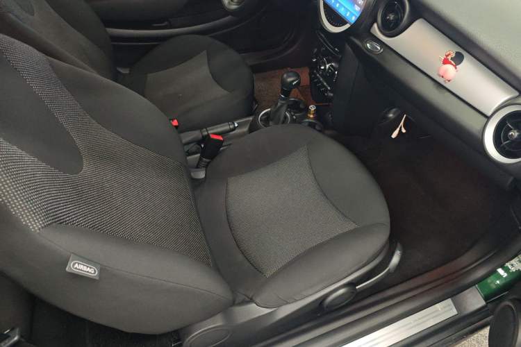 Used  MINI 2011 1.6L ONE