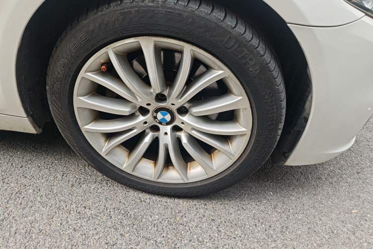 Used BMW 5 Series 2014 525Li Luxury Design Package
