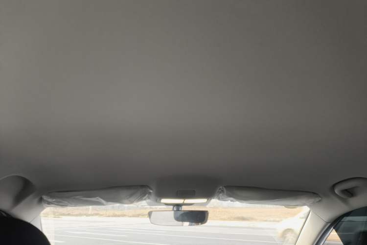 Used Roewe i5 2023 1.5L Manual Comfort Edition
