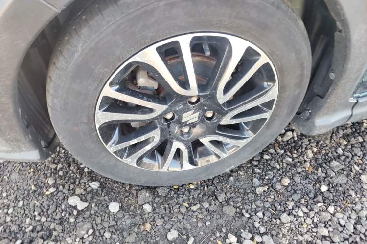 Used Suzuki Swift 2016 1.5L Automatic Fashionable Coolplay Edition
