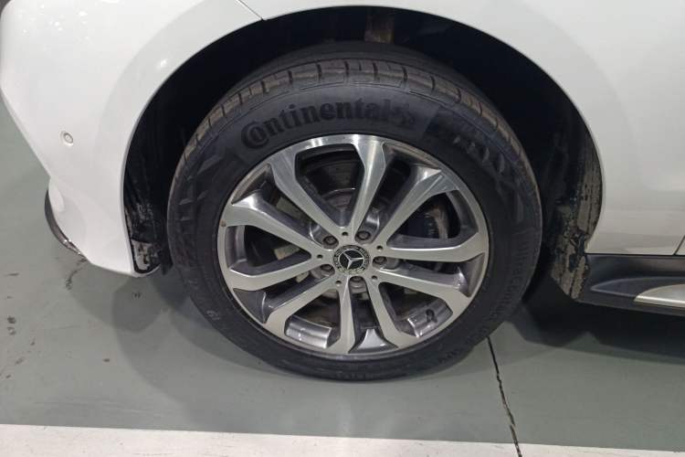 Used Mercedes-Benz GLE 2017 GLE 320 4MATIC Luxury Model