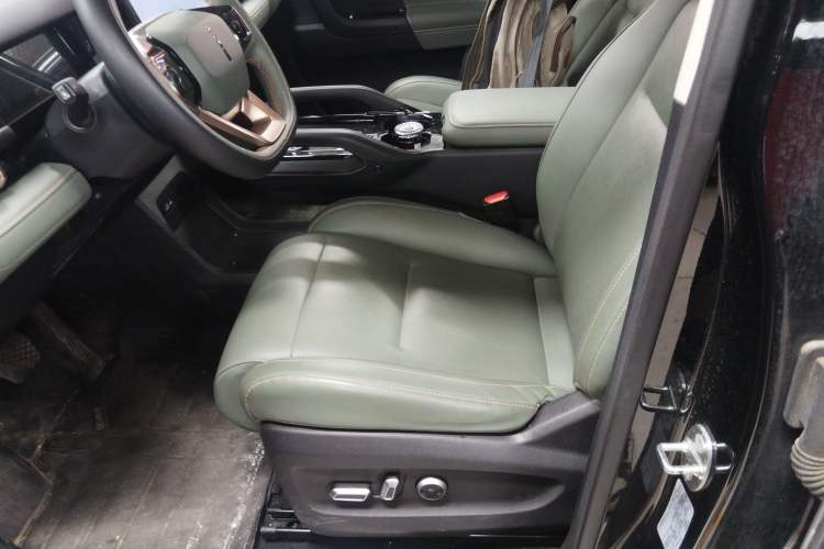 Used  03 2024 501km Four-wheel Drive Long-range Intelligent Driving Edition
