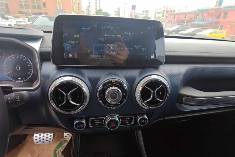 Used Beijing Auto BJ40 2020 2.3T Automatic Four-Wheel Drive Rainforest Expedition Edition