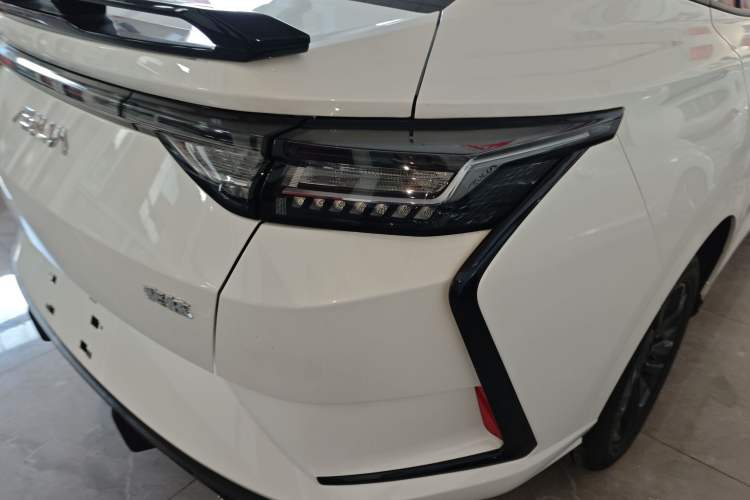 Used Dongfeng Aeolus Yixuan 2025 1.5L Glory Edition
