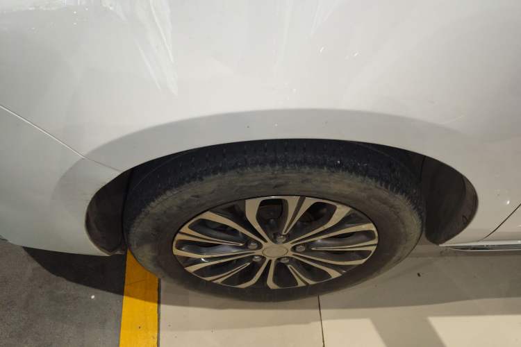 Used Buick GL8 2023 Land Executive Class 652T Luxury Model