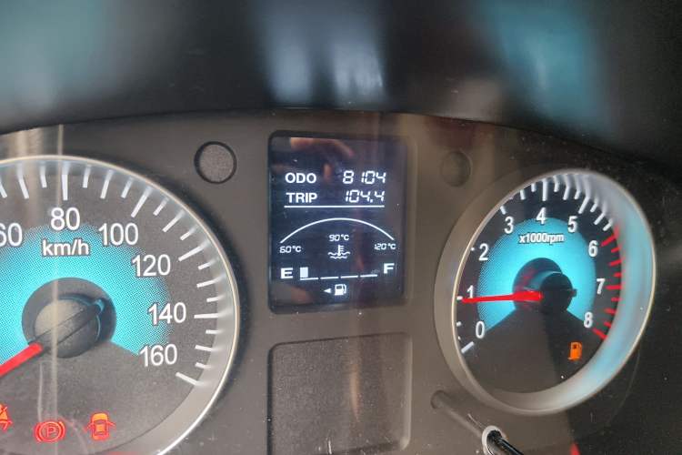 Used Jinbei Gold Hiace M Classic 2024 1.5L Engineering Lion Passenger Vehicle 5 Seats
