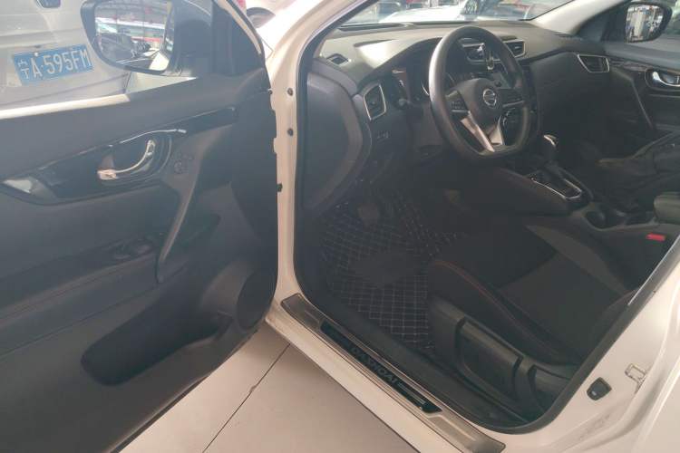 Used Nissan Qashqai 2019 2.0L CVT Smart Enjoyment Version
