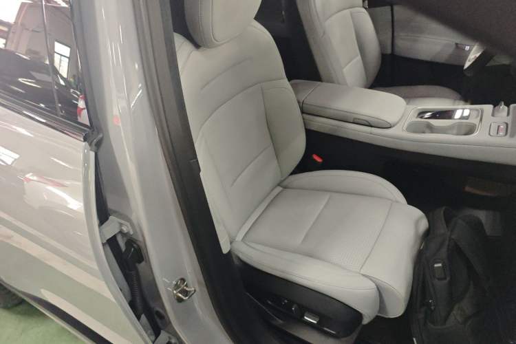 Used Nio ES6 2024 75 kWh
