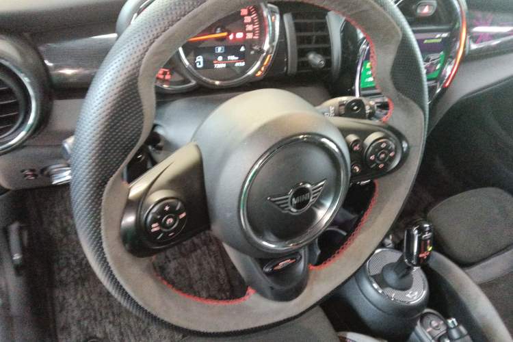 Used  MINI 2019 2.0T COOPER S Racing Driver
