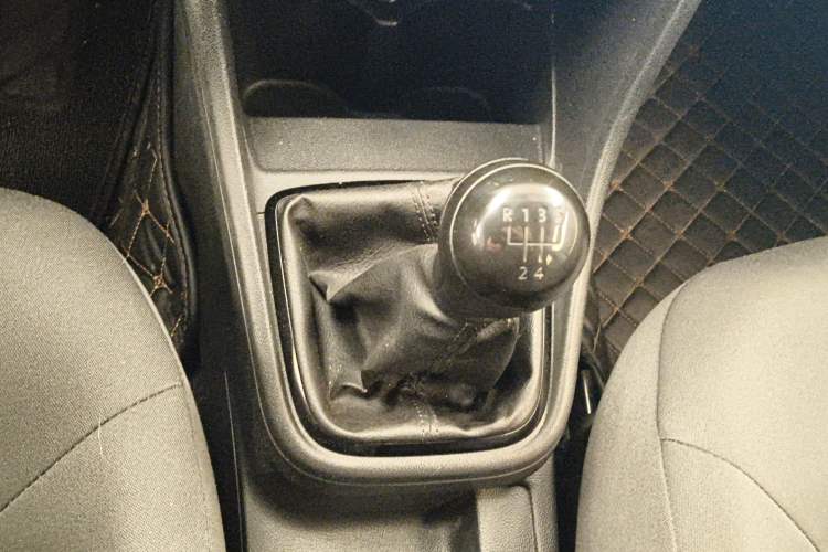 Used Volkswagen Santana 2013 1.6L Manual Fashion Edition
