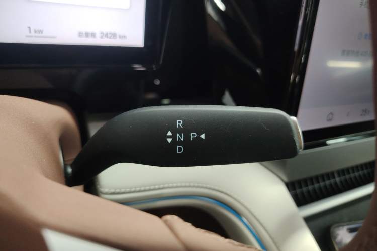 Used BYD Xia 2025 DM-i 1.5T 180km Beyond Edition
