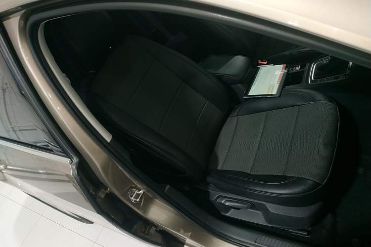 Used Volkswagen Golf 2016 1.6L Automatic Comfort Model
