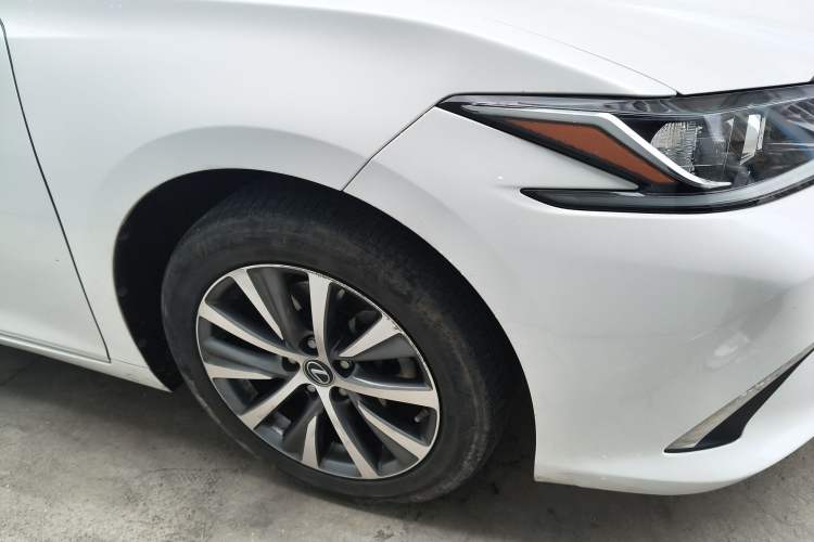 Used Lexus ES 2020 200 Excellence Edition