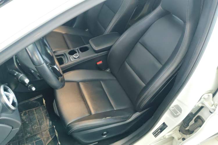 Used Mercedes-Benz GLA 2016 GLA 200 Fashion Model