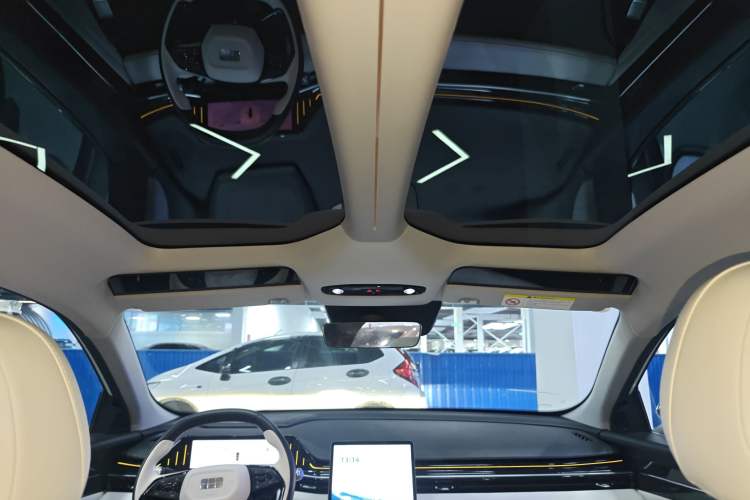 Used  L6 2023 125km Starship