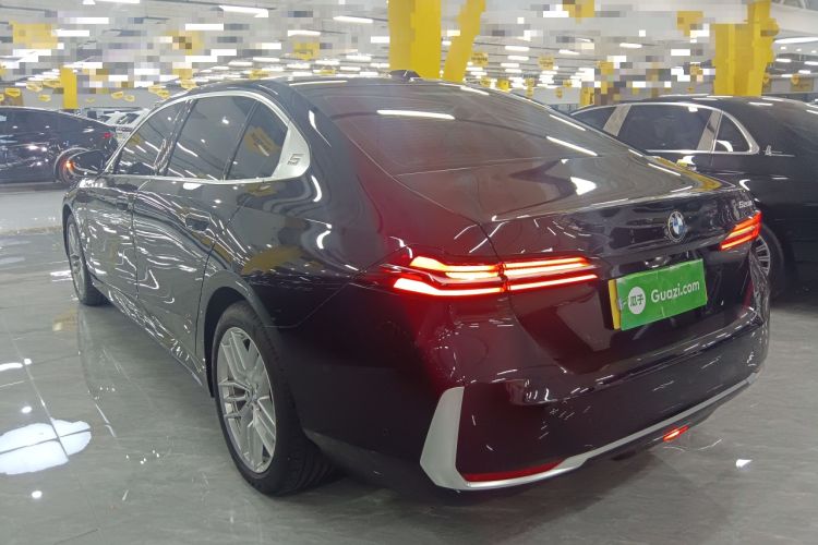 Used BMW 5 Series 2024 525Li Luxury Package
