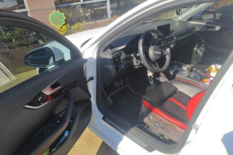 Used Audi A4L 2018 30th Anniversary Edition 40 TFSI Trendy Model