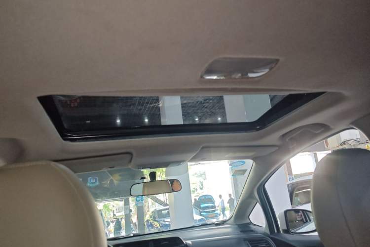 Used Honda Fit 2018 1.5L CVT Comfort Sunroof Version