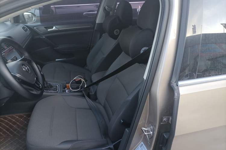 Used Volkswagen Golf 2016 1.6L Automatic Comfort Model
