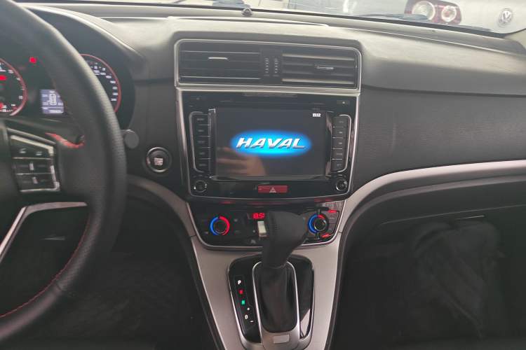 Used Haval H6 2015 Sport Edition 1.5T Automatic Two-Wheel Drive Luxury Model