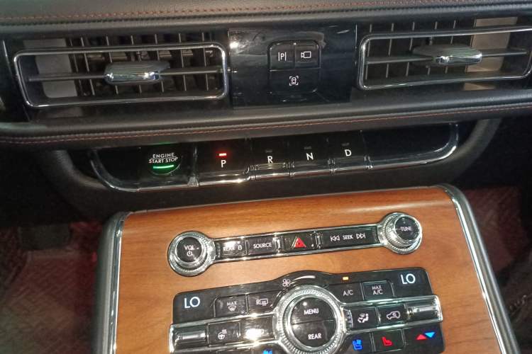 Used Lincoln Aviator 2020 3.0T V6 Four-Wheel Drive Zunya Edition
