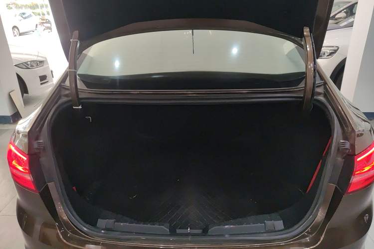 Used Ford Escort 2015 1.5L Automatic Comfort Model
