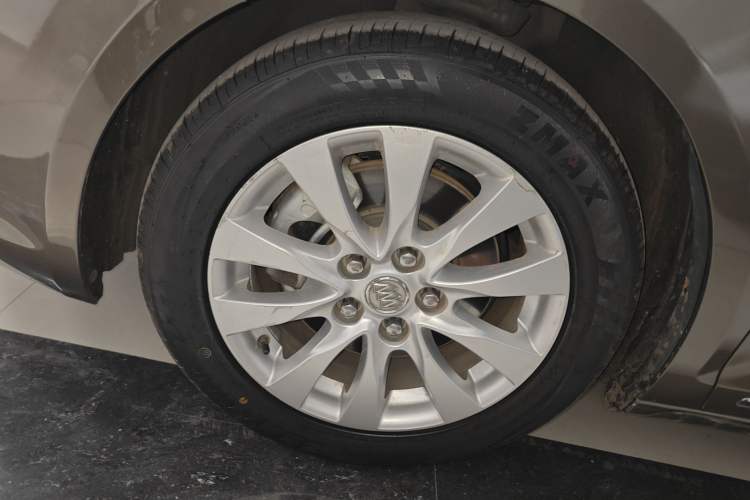 Used Buick LaCrosse 2013 2.4L SIDI Elite Comfort Version
