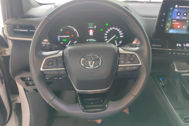 Used Toyota Sienna 2024 2.5L Hybrid Prestige Deluxe Edition
