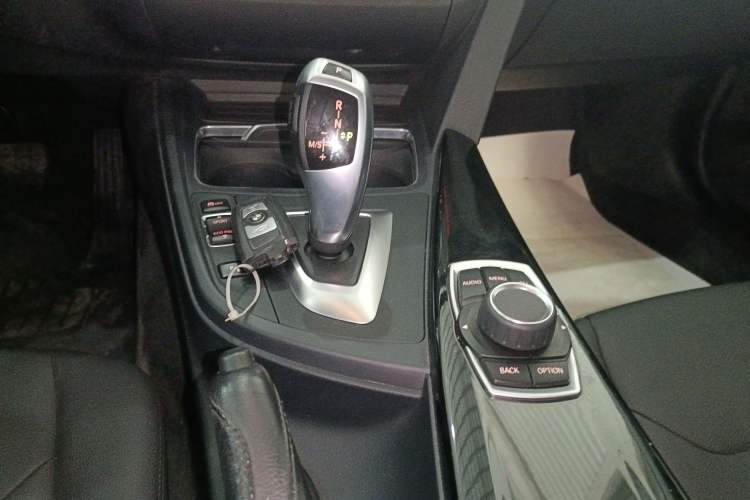 Used BMW 3 Series 2017 320Li Fashion Model
