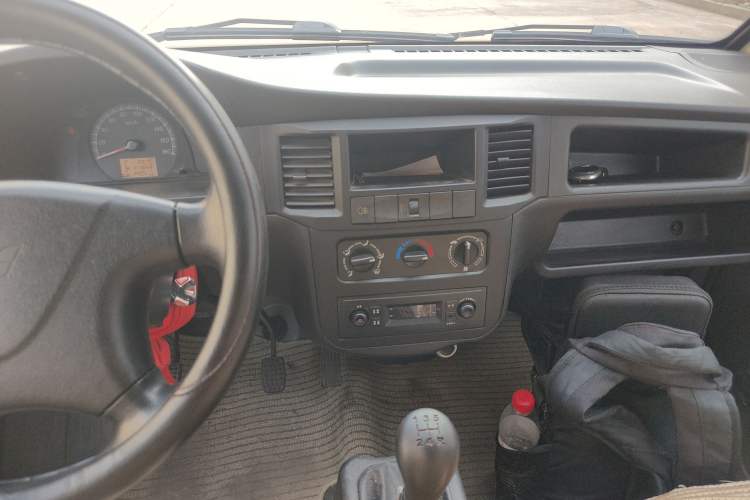 Used Wuling Zhiguang 2015 1.2L Practical LS-I Model