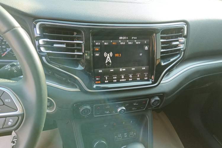 Used  Grand Commander 2018 2.0T Four-Wheel Drive Prestige Edition China V
