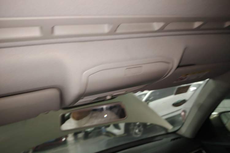 Used Volkswagen Bora 2016 1.6L Automatic Comfort Model
