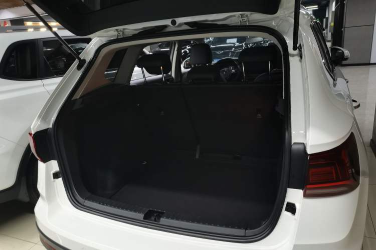 Used Volkswagen Tharu 2021 280TSI Two-Wheel Drive Comfort Edition
