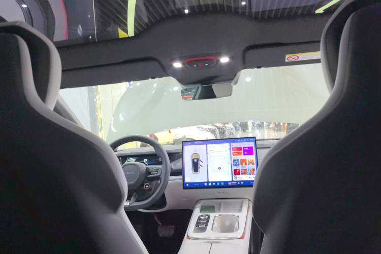 Used Xiaomi Auto SU7 2024 Rear-Drive Long-Range Intelligent Driving Version
