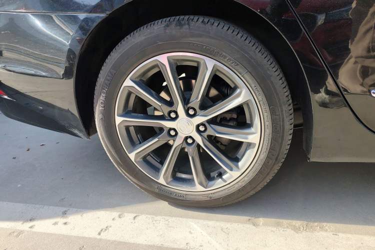 Used Buick LaCrosse 2019 28T Luxury Model