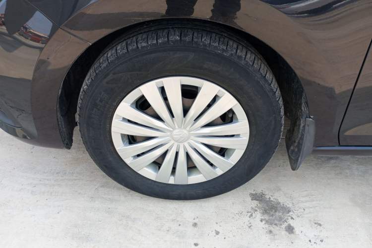 Used Volkswagen Santana 2016 1.6L Manual Fashion Edition