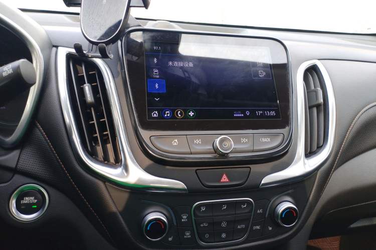 Used Chevrolet Equinox 2019 535T Automatic YuJie Edition China VI
