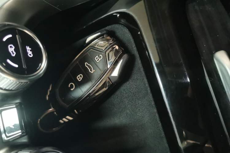 Used  Stellar 2023 400T Two-Wheel Drive Comfort Edition
