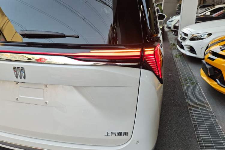 Used Buick GL8 New Energy 2024 Lu Zun Luxury Edition 7-Seater
