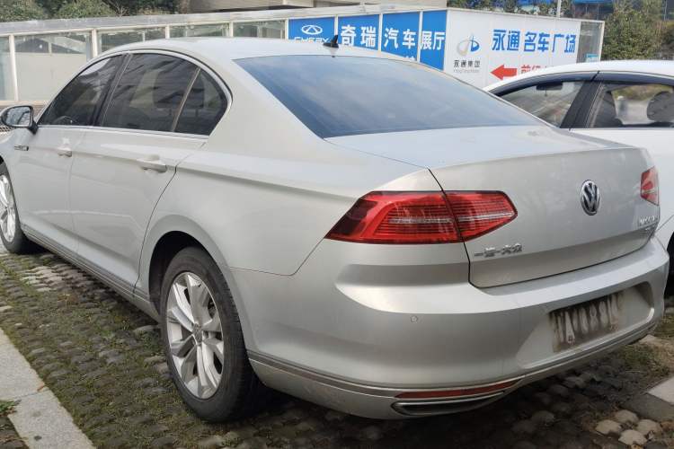 Used Volkswagen Magotan 2019 330TSI DSG Luxury Model China V Standard
