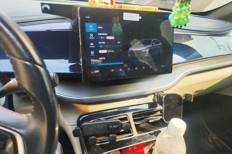 TDK.VehicleDetails.img