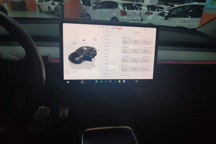 Used Tesla Model Y 2023 Long-Range All-Wheel-Drive Version
