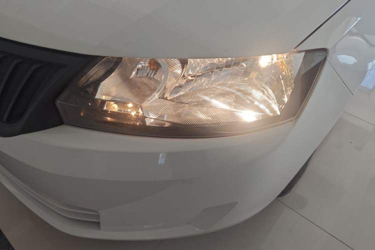 Used Skoda Rapid 2016 1.4L Manual Front-Wheel Drive Version
