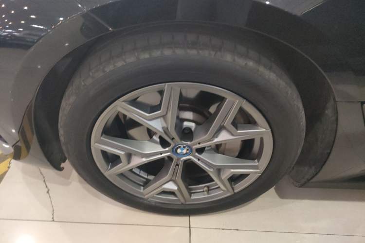 Used BMW i3 2024 eDrive 35 L