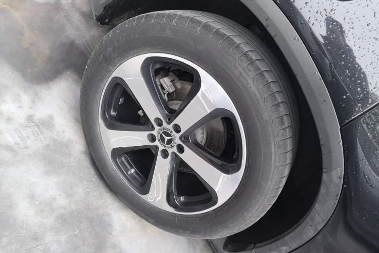 Used Mercedes-Benz GLC 2020 GLC 260 L 4MATIC Dynamic Model