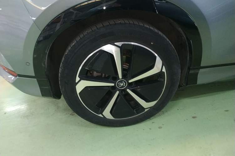 Used BYD Song L EV 2024 662 km Excellence Version
